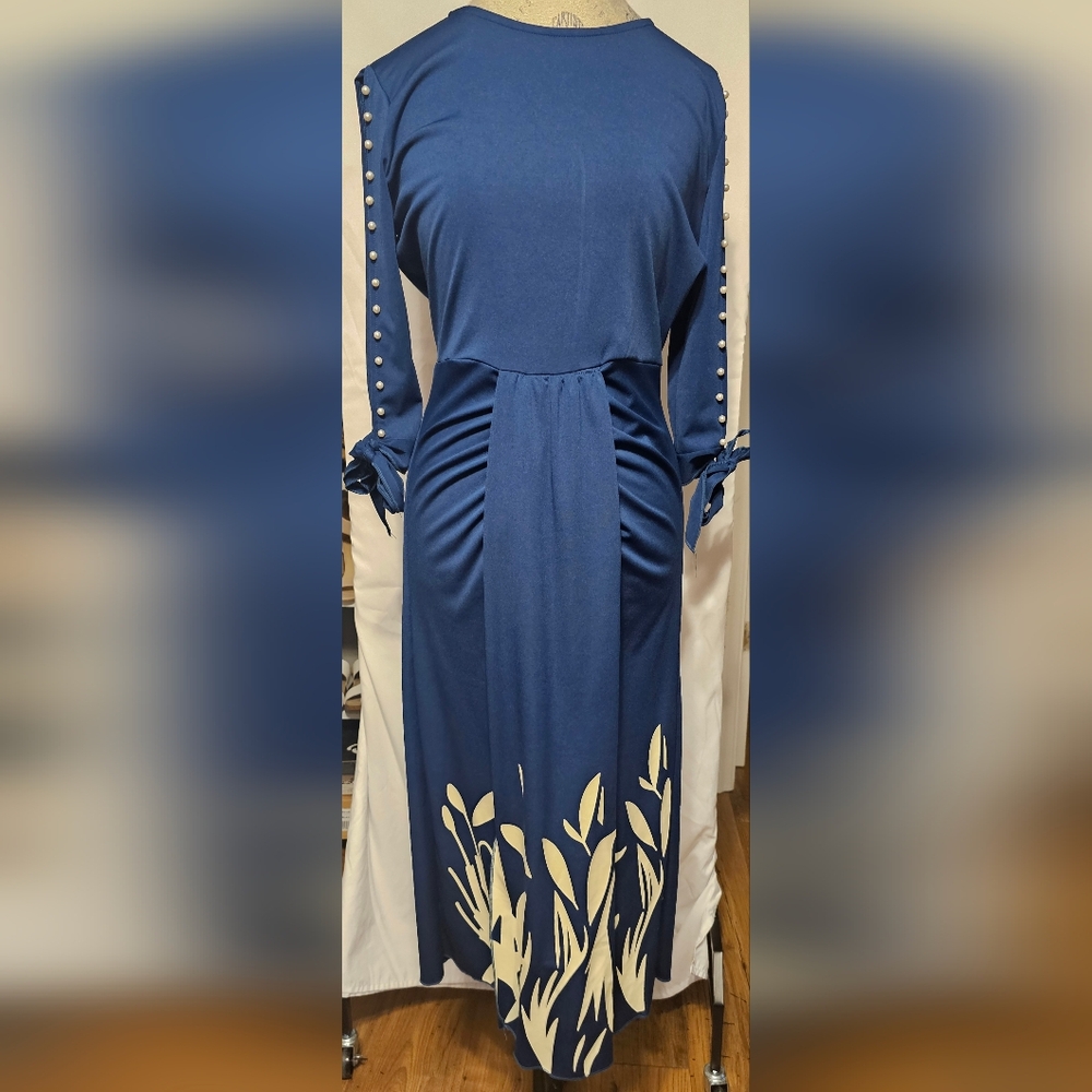 Elegant Blue Long Sleeve Dress